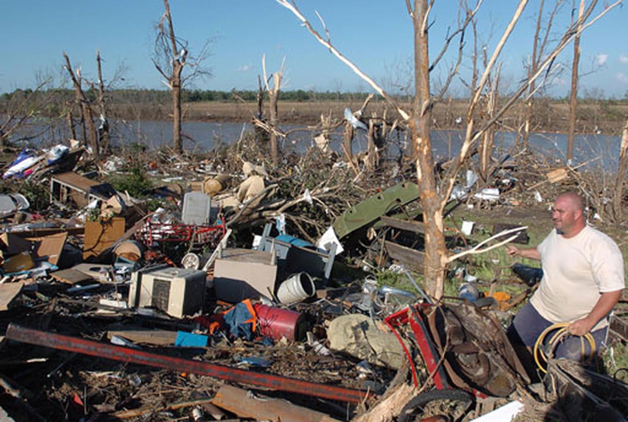 Mississippi Tornado Photo 10 CBS News