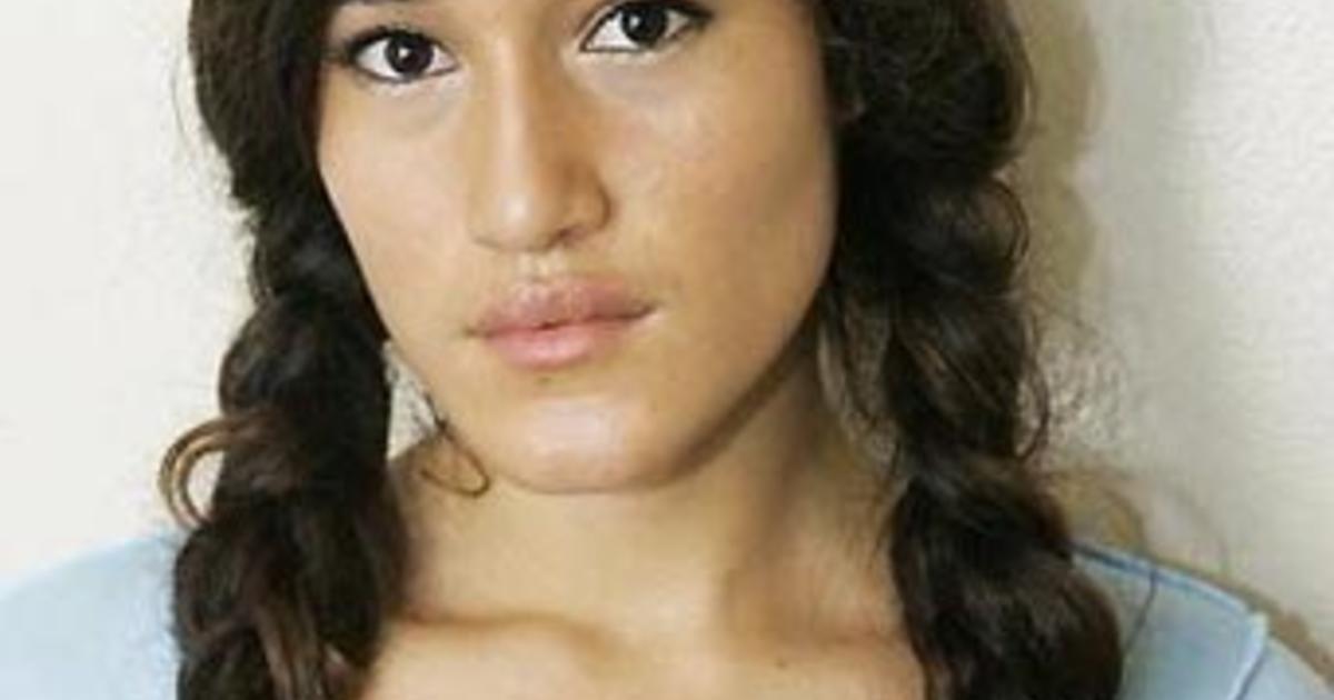 Q Orianka Kilcher Arrested At The White House Cbs News