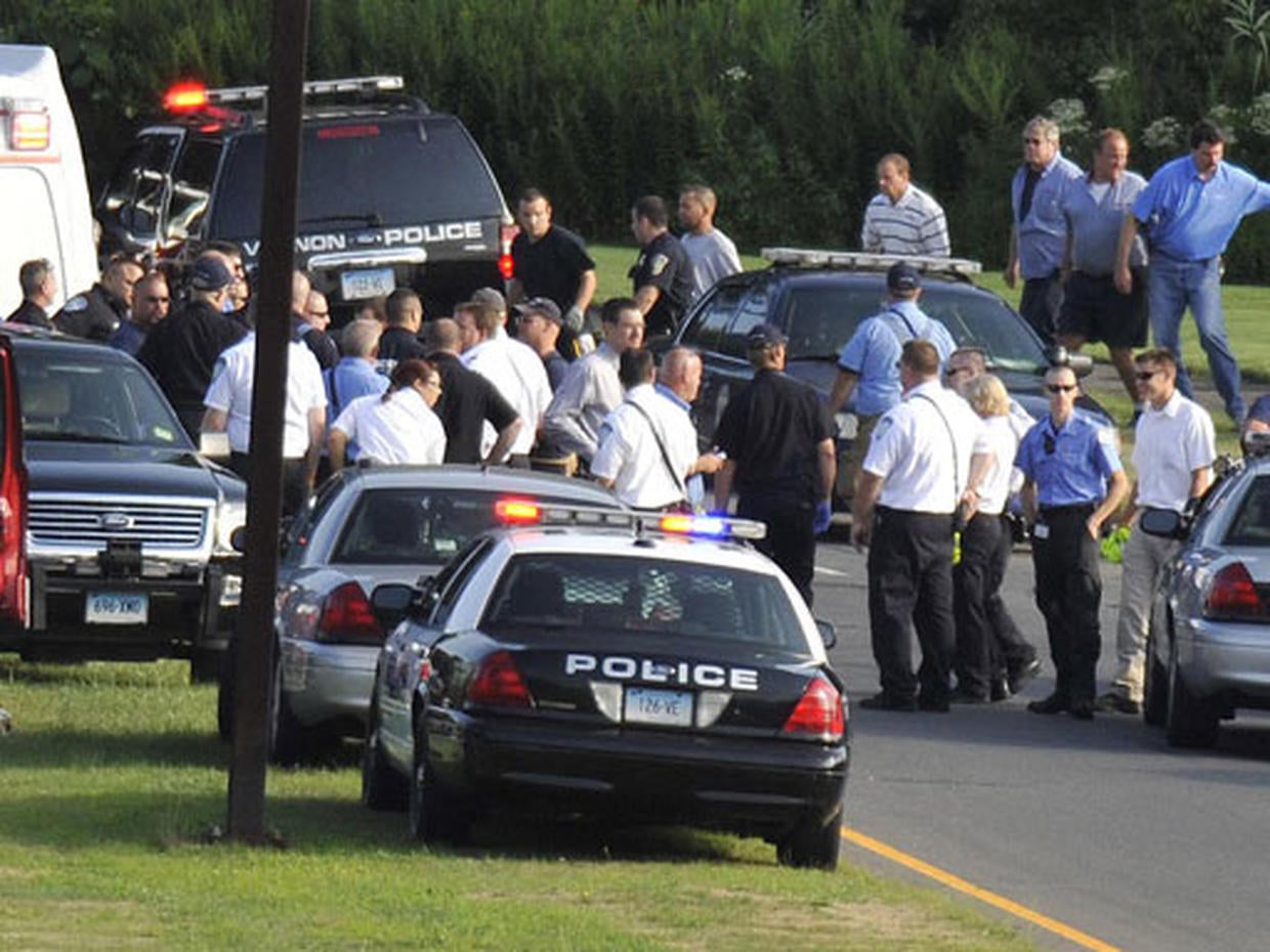 Hartford Distributors Shooting Photo 12 Pictures CBS News