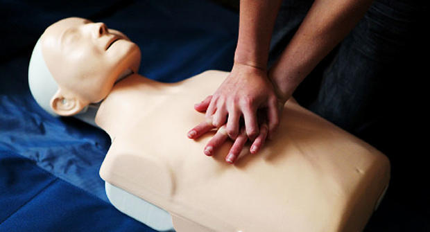 American Heart Association's New CPR Guidelines (PICTURES, VIDEO) - CBS