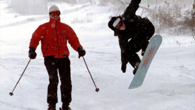 snowboard_ski.jpg 
