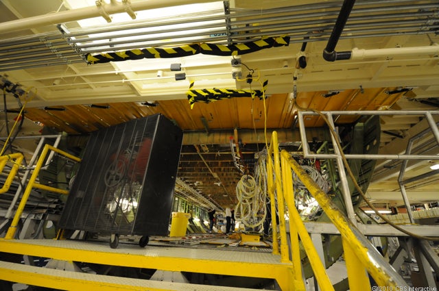 Where Boeing's Next-Gen 747-8 Comes to Life - CBS News