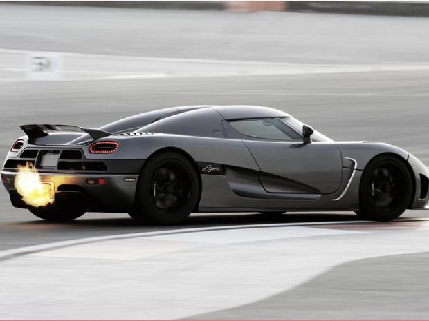 agera1.jpg 