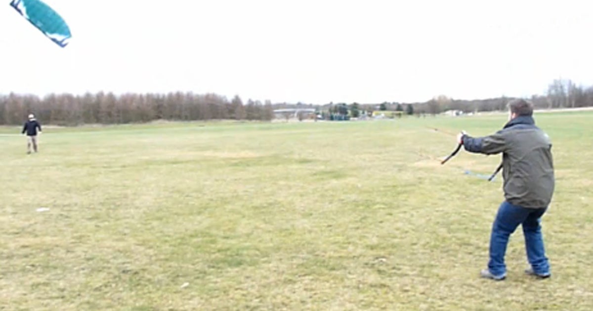 Windy day in park leads to a major kite FAIL CBS News