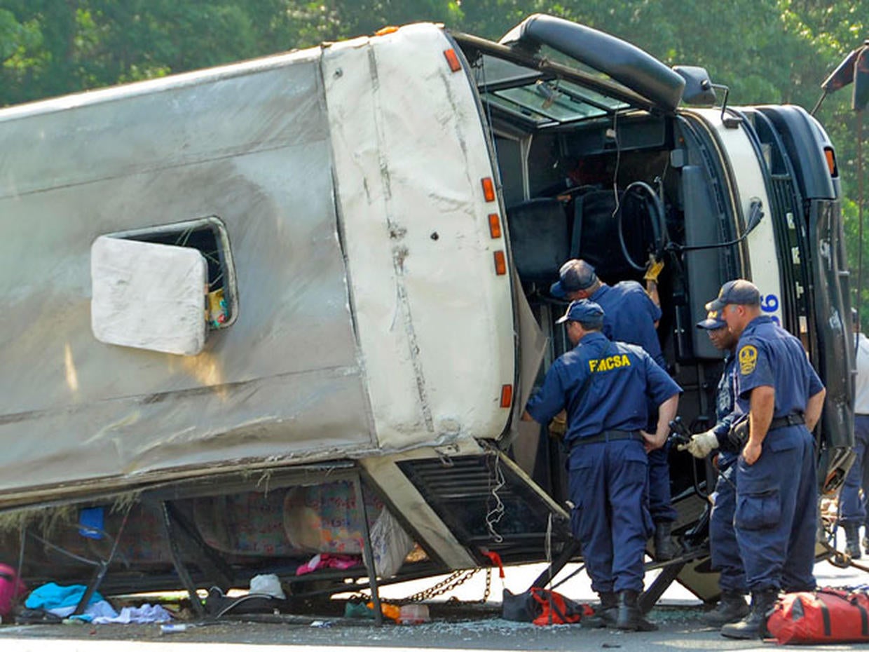 Driver charged in Va. bus crash that killed 4, hurt dozens Photo 2