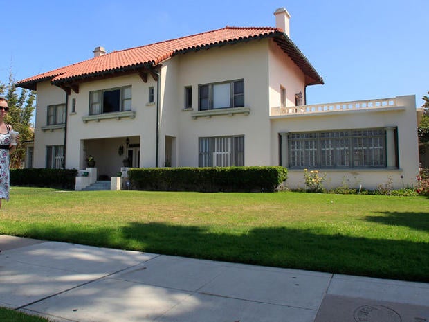 Girlfriend, son die days apart at tycoon's Calif. mansion