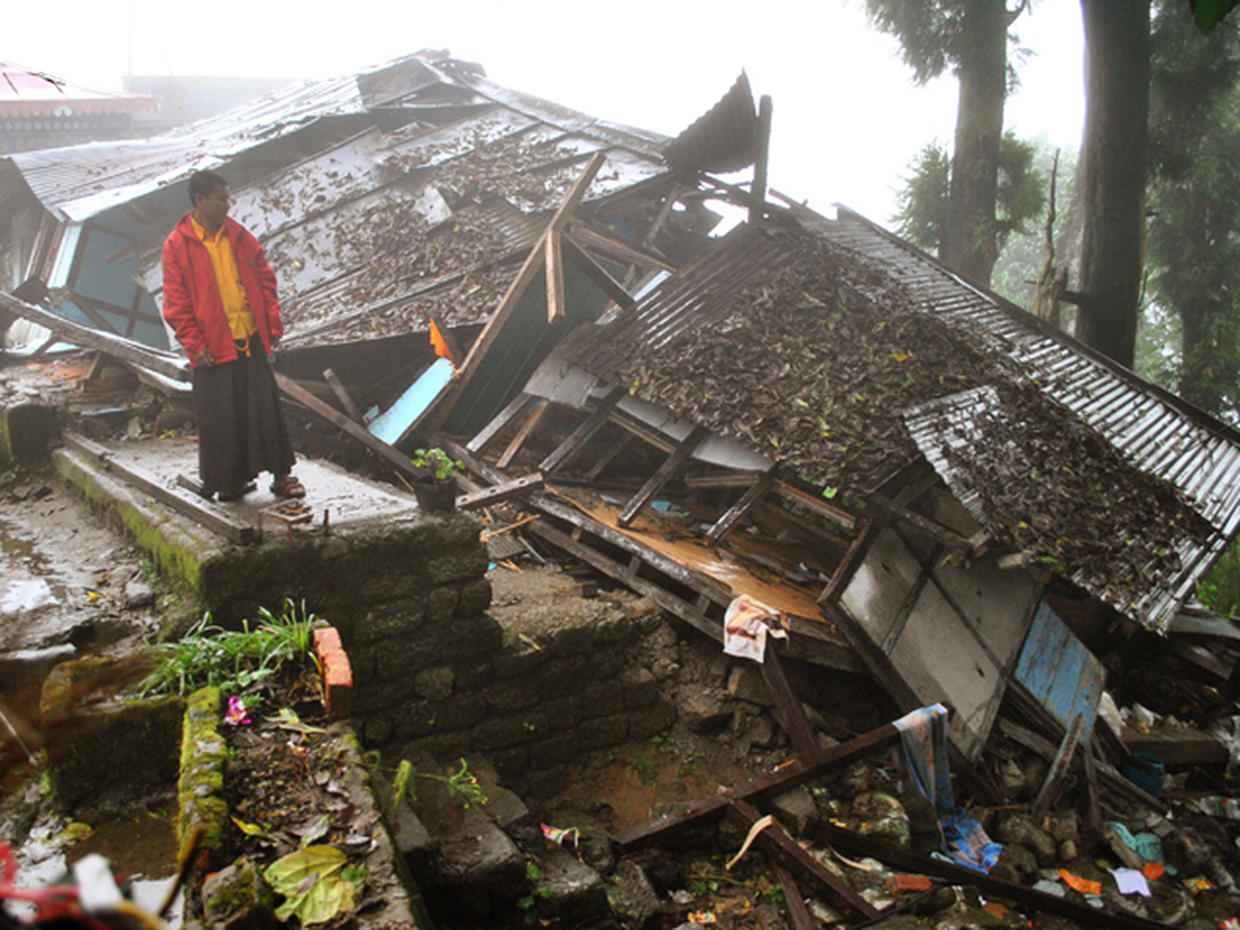 Himalayan earthquake Photo 1 Pictures CBS News