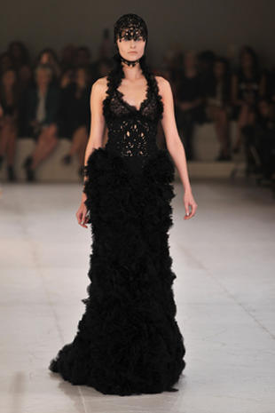 Alexander McQueen spring/summer 2012 - Photo 2 - Pictures - CBS News