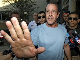 Lindsay Lohan's father back in custody after a failed escape attempt