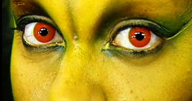 Happy Halloween Not If Decorative Contacts Hurt Your Eyes Cbs News