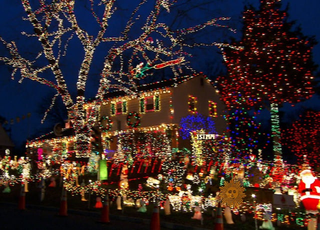 tacky christmas house decorations