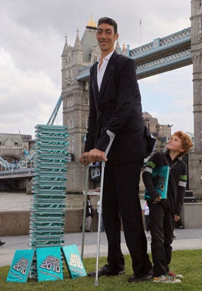 Tallest Man In The Whole Entire World A Pictures Of Hole 2018