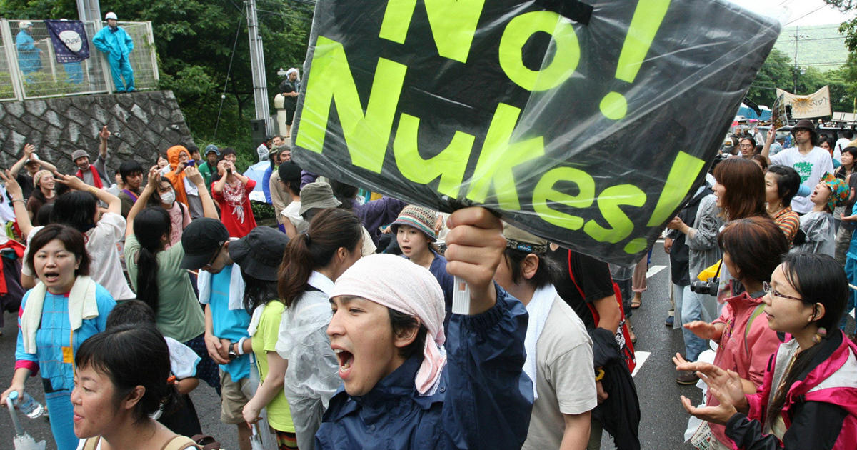 japan nuclear reactor meltdown 2012
