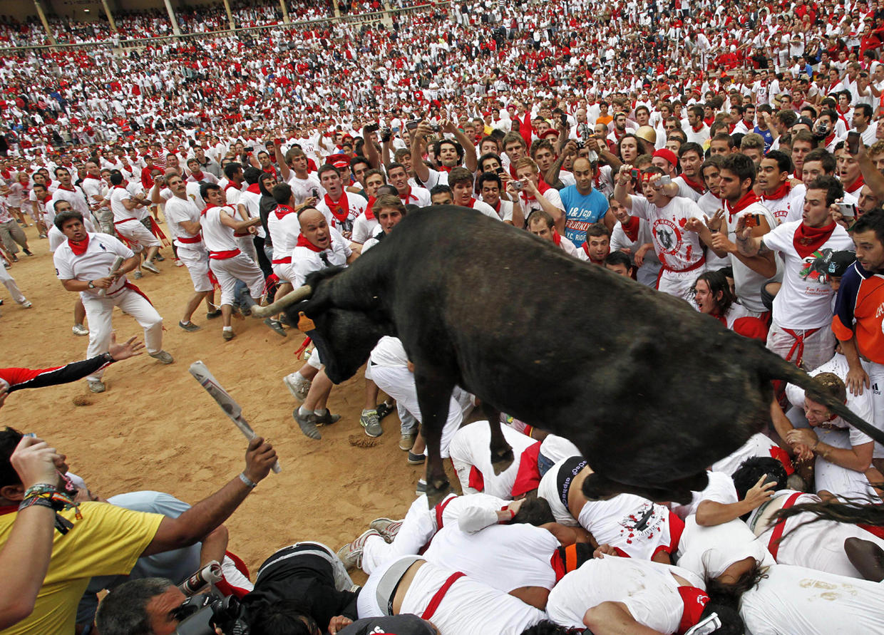 Pamplona's Running Of The Bulls 2012 - Photo 28 - Pictures - CBS News