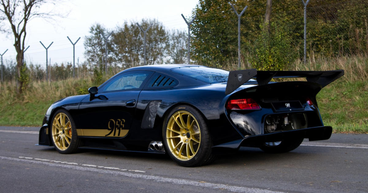 1 Bugatti Veyron Super Sport Top 10 Fastest Cars In The World Cbs News - roblox super car codes hd video download