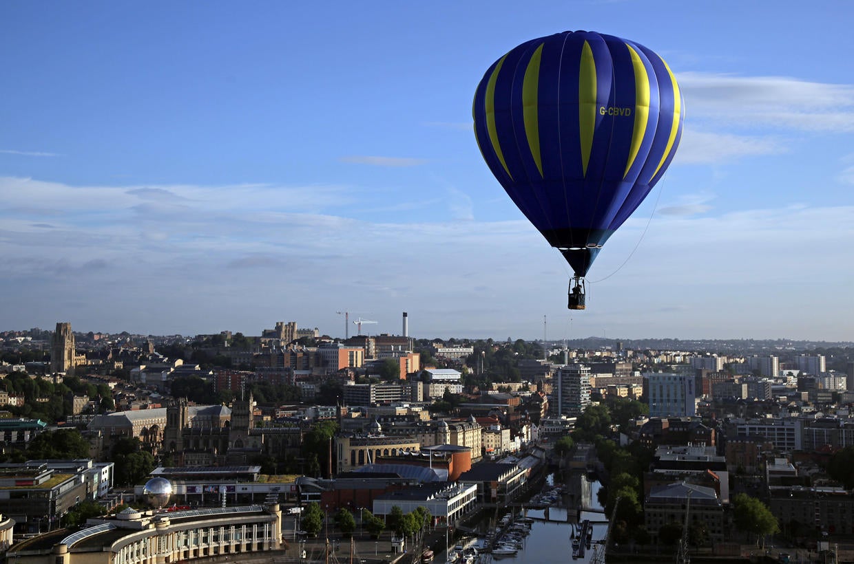 Europe's largest hot air balloon festival Photo 4 Pictures CBS News