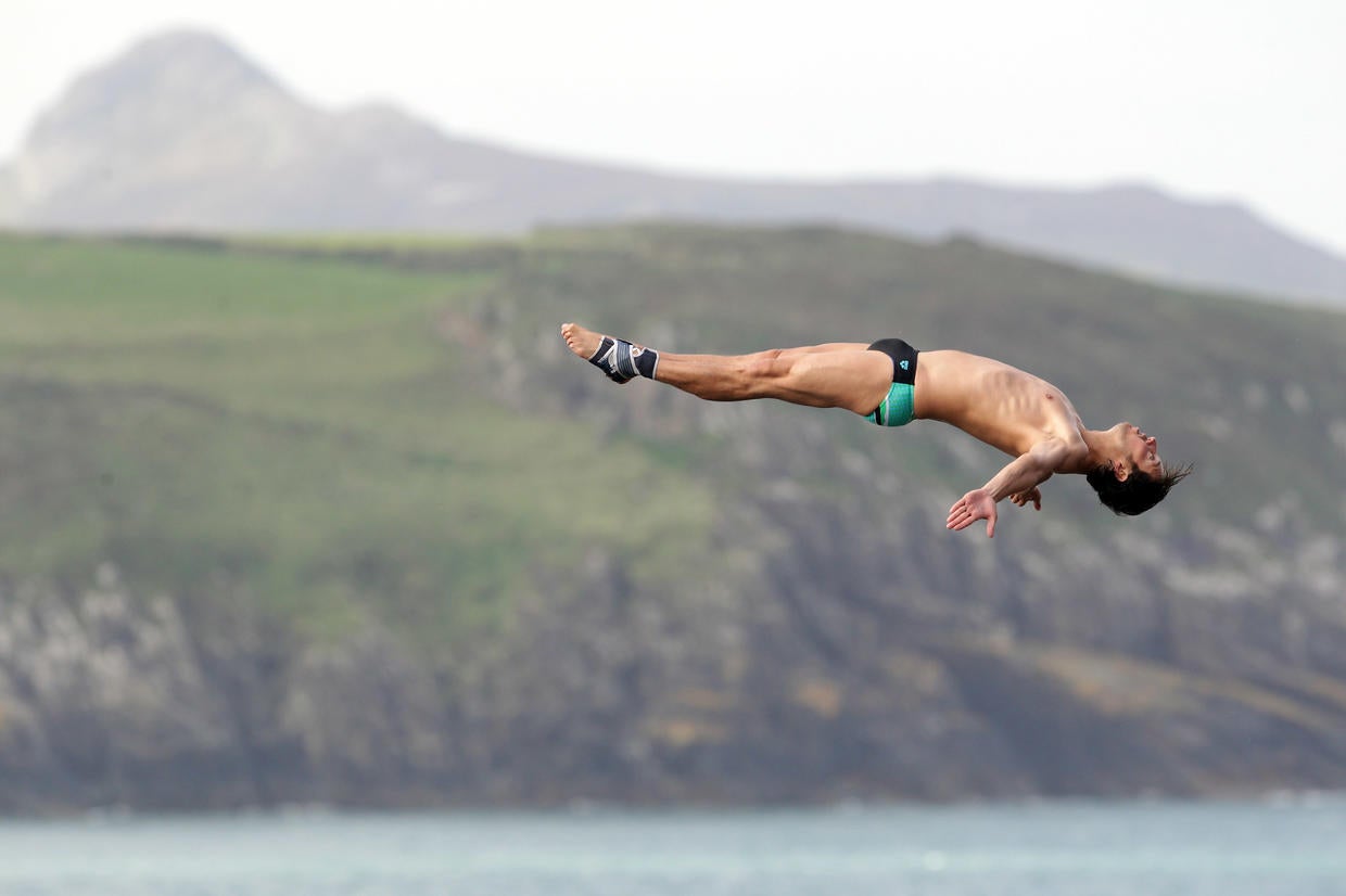 Red Bull Cliff Diving Competition Photo 23 Pictures CBS News