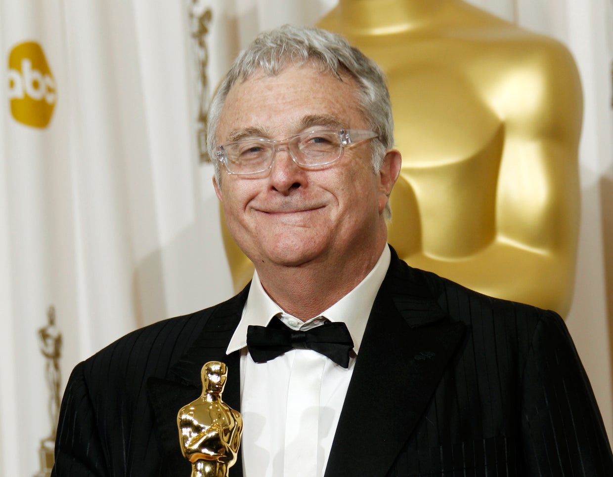 Randy Newman weighs in on presidential election with new song CBS News