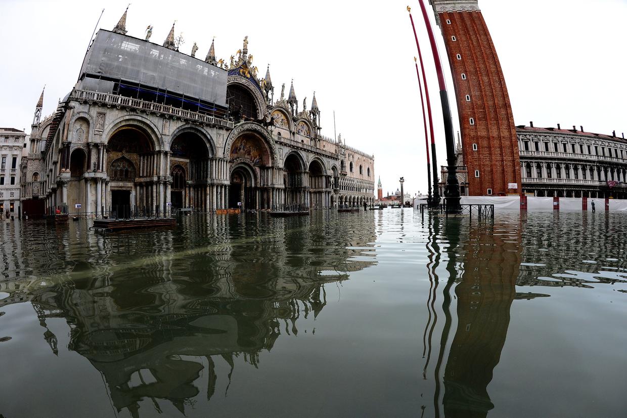 Venice under water CBS News