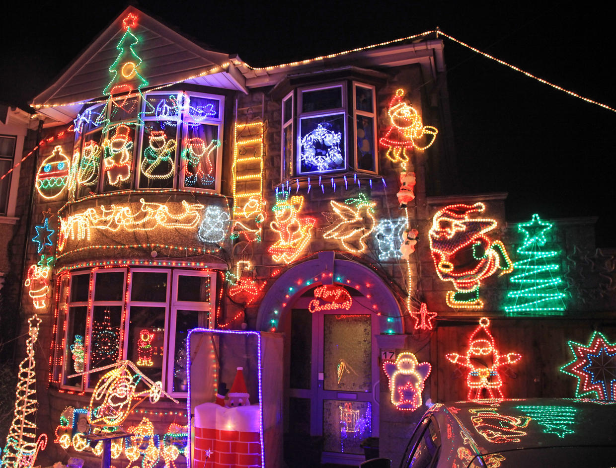 Stunning Christmas lights - CBS News