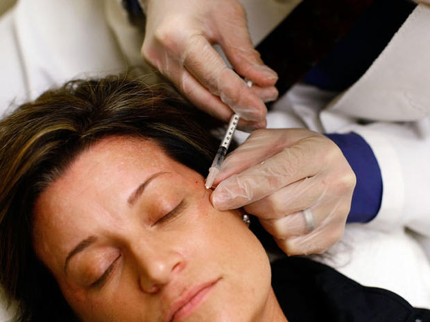 Laid-Off Workers Get Employment Tips And Free Botox Treatments 