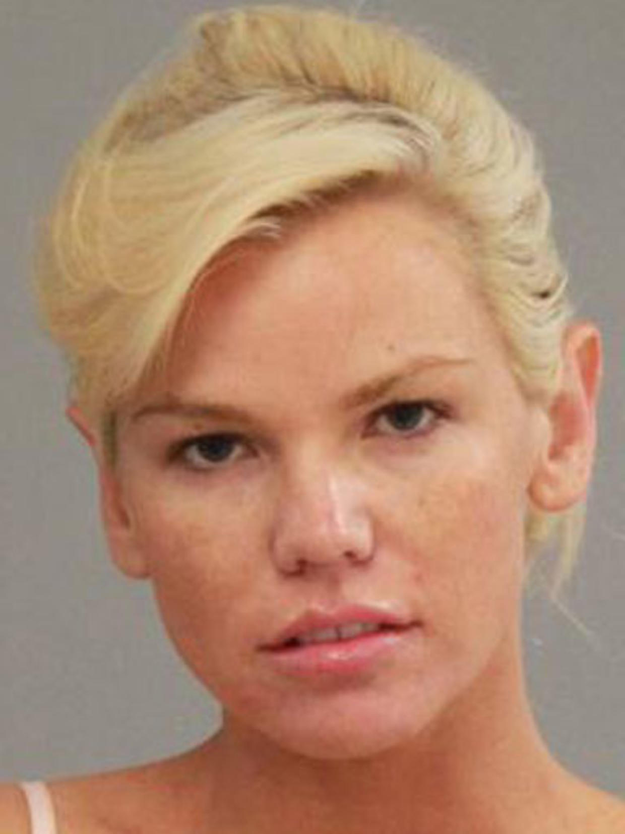 Shannon Yellowtail Arrested. Khloe Kardashian mugshot. Colleen Shannon), январь 2004 «Playboy».