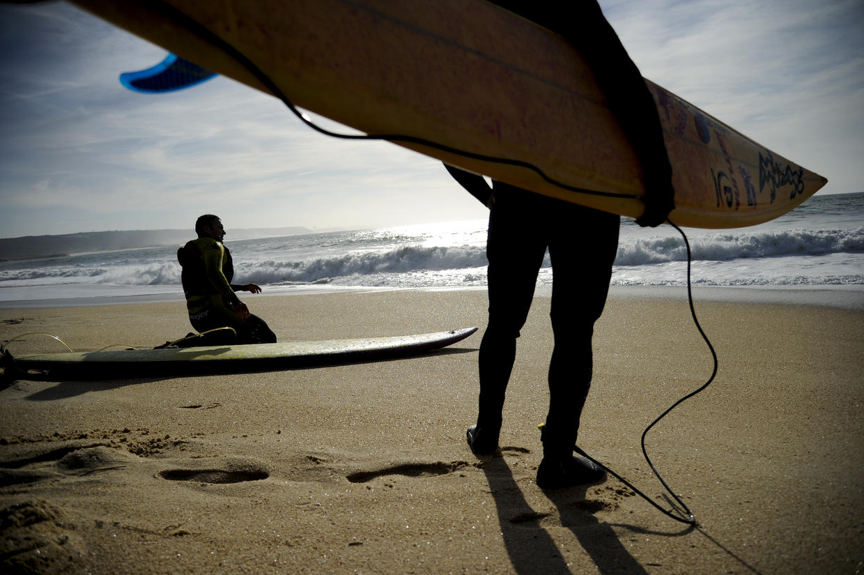 Garrett Mcnamara Surfs Possible 100 Foot Wave Photo 1 Cbs News 4196