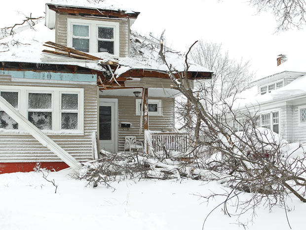 Powerful Blizzard Descends On Northeast Photo 61 Pictures Cbs News 7988