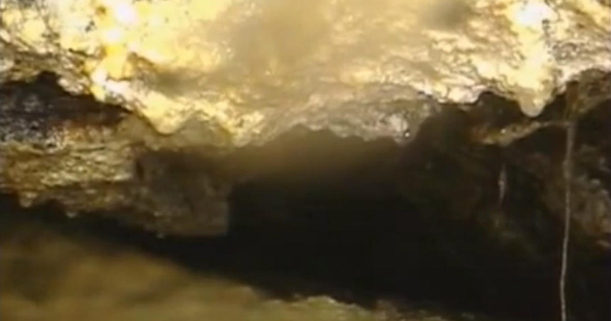 15-ton "fatberg" blasted out of London sewer - CBS News