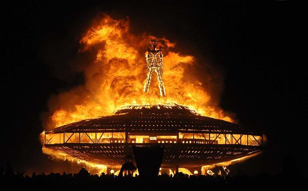 The surreal landscape of Burning Man 2013 - Photo 1 