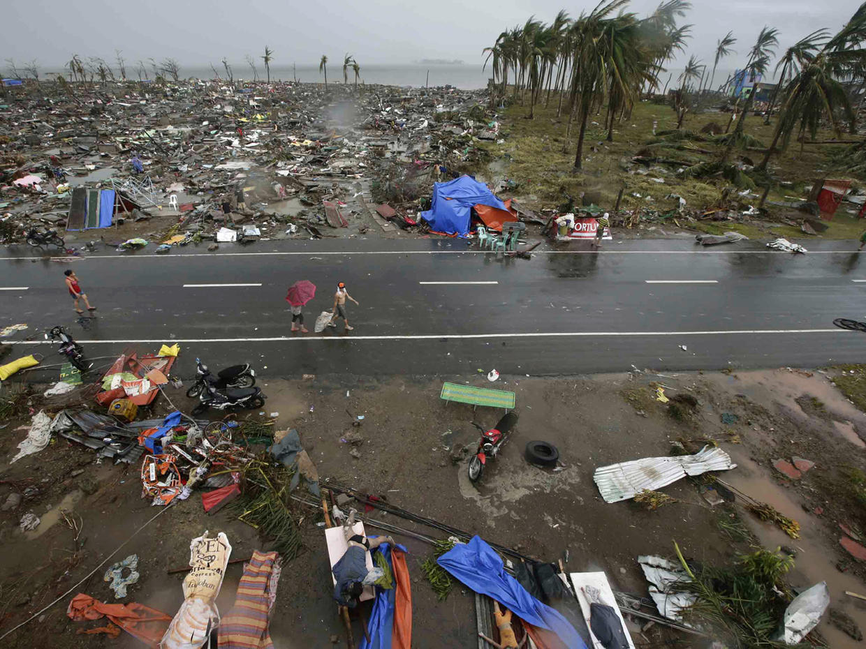 Powerful Typhoon Slams Philippines - CBS News