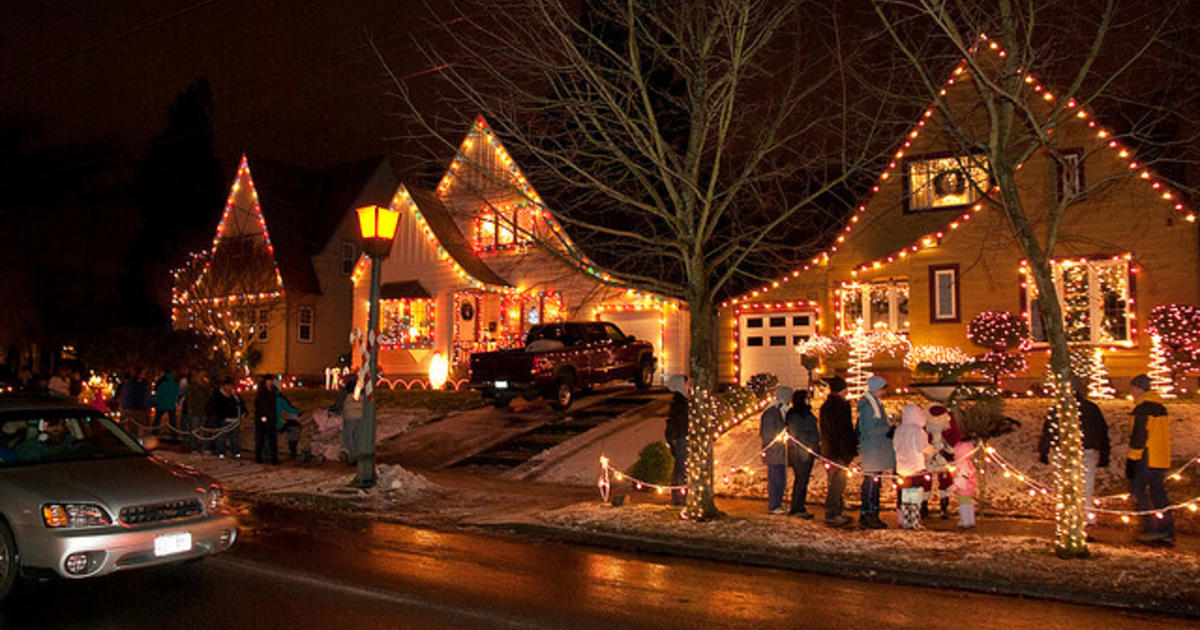 The 5 Best U S Neighborhoods For Holiday Lights Cbs News