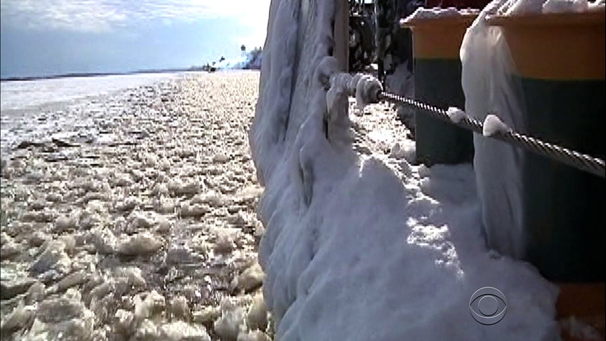 Single digits on the Great Lakes brings out the icebreakers CBS News