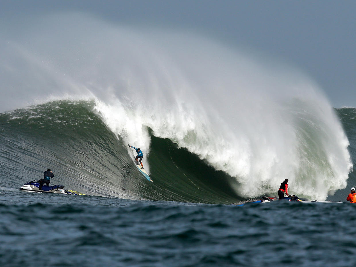 Big waves at Mavericks Invitational