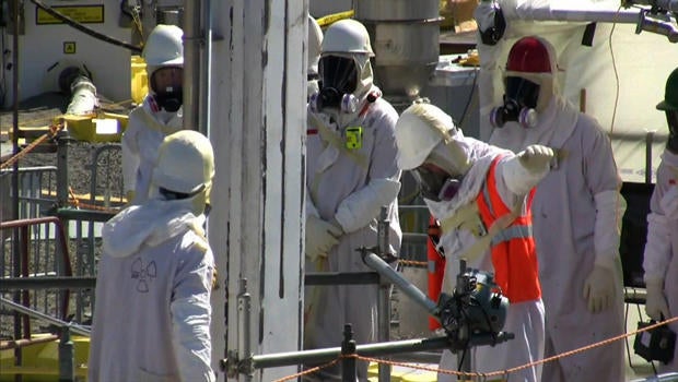 hanford-workers.jpg