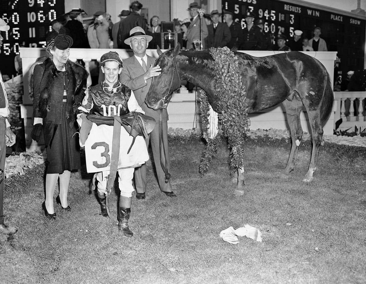 1935 Omaha Horse racing's Triple Crown winners Pictures CBS News