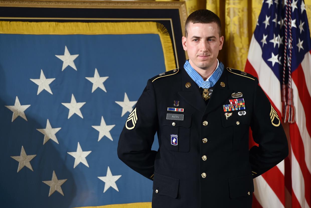 Ryan Pitts awarded the Medal of Honor CBS News