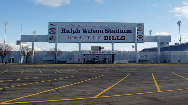 ralph-wilson-stadium-exterior.jpg 