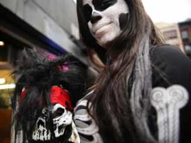 Festive New Yorkers Dress Up For Halloween 