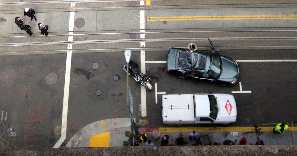 Window Washer Survives 11 Story Fall Onto Moving Car In Sf Cbs News 6605