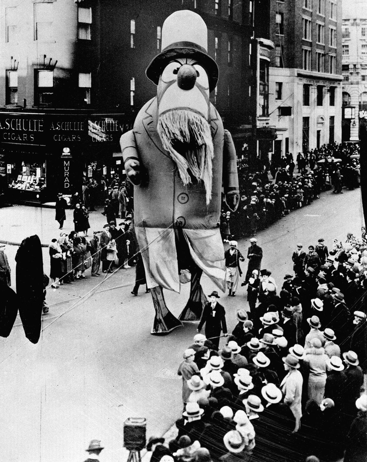 Macy's Thanksgiving Day Parade through the years CBS News