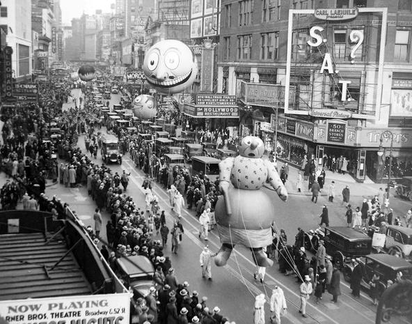 1930 - Macy&#39;s Thanksgiving Day Parade through the years - CBS News