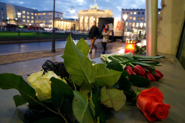 Thousands react to Paris shooting 