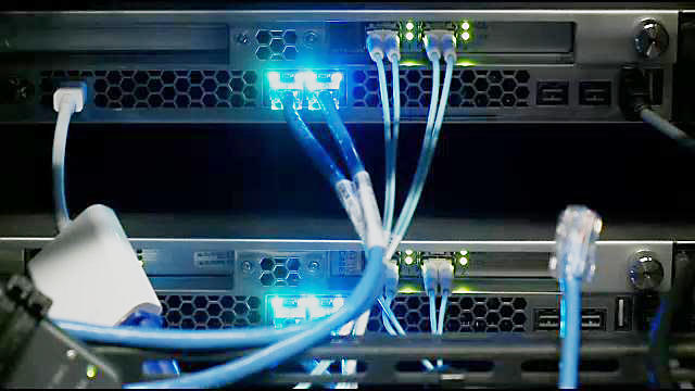 computer-server-wires-lights.jpg 