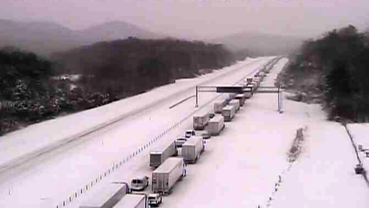 Snowstorm strands hundreds of drivers along Kentucky interstates CBS News