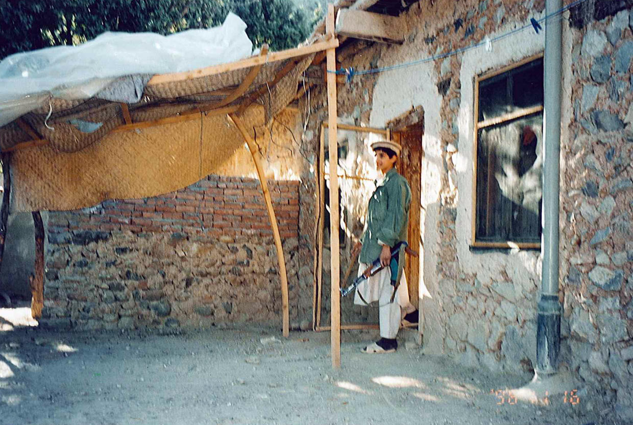 Osama Bin Laden, Tora Bora - Rare Photos Of Osama Bin Laden In His Tora ...