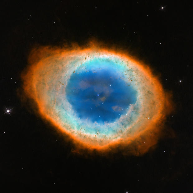 Hubble View of Ring Nebula 