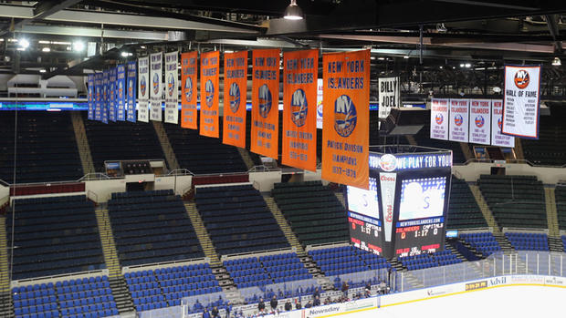 Nassau Coliseum seats 