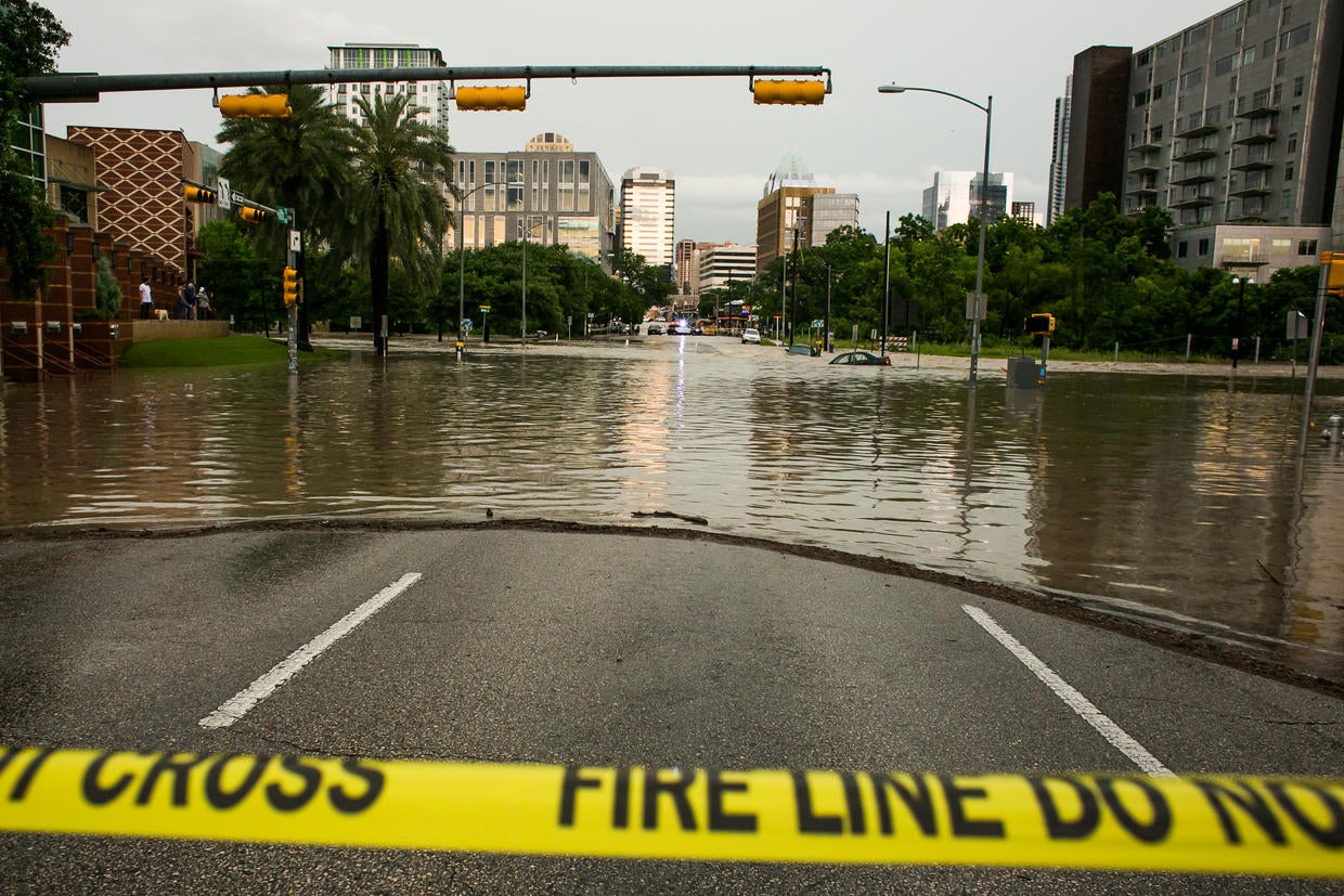 Texas floods Heavy Texas rains bring flooding Pictures CBS News