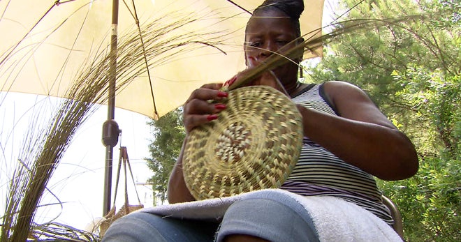 Basket weavers keep an ageold tradition alive CBS News